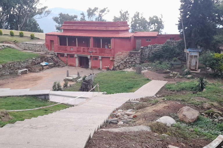 Scopri le colline di Nandi con me: colline, patrimonio culturale, fortezze e ciboScopri le colline di Nandi con me: colline, storia, fortezze e cibo