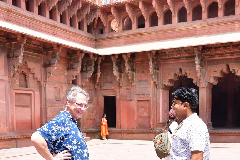 From Delhi: Taj Mahal Day Trip with Traditional Indian Lunch Delhi: Taj Mahal with Traditional Indian Lunch, Car, Tickets