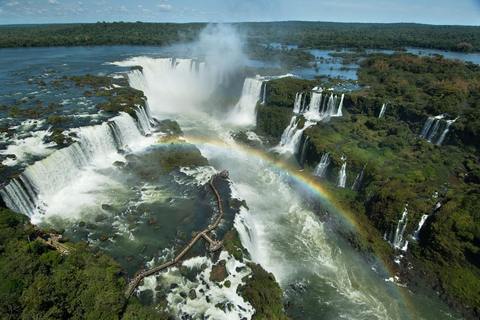 Wycieczka z przewodnikiem po Wodospadach Brazylijskich i Parku PtakówBrazilian Falls &amp; Bird Park + (przewodnik i transport)