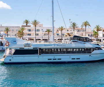 From Sant Antoni: Roundtrip Boat Transfer to Formentera