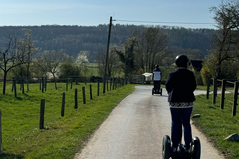 Châteaux forts, distillerie et la vallée de Muttental - Visite en Segway à KemnadeChâteaux entourés d&#039;eau, distillerie et la vallée de Muttental - Visite guidée en Segway à