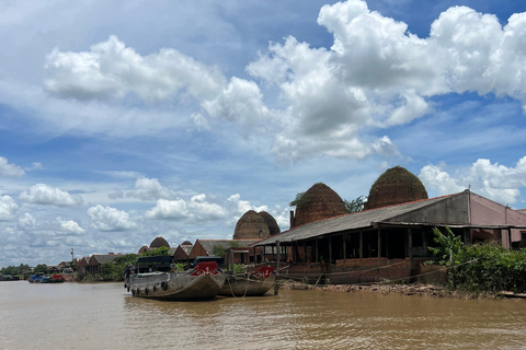 2-Day Mekong Delta Private Tour: Vinh Long, Can Tho &amp; Sa Dec