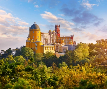 Lisbon: Sintra, Coast and Wine Small-Group Day Tour