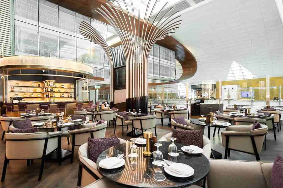 DXB Dubai Airport Ahlan First & Business Class Lounge – Zugang. Foto: GetYourGuide DXB Dubai Airport Ahlan First & Business Class Lounge – Zugang. Foto: GetYourGuide