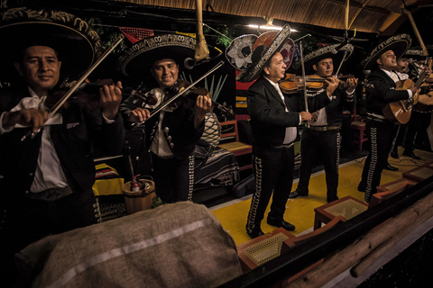 Z Cancun: wstęp do parku Xoximilco z opcją all inclusiveZ Cancun: wejście do parku Xoximilco