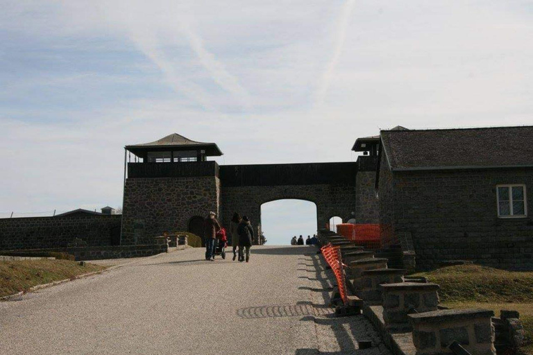 Vienna: Private tour Mauthausen and Linz