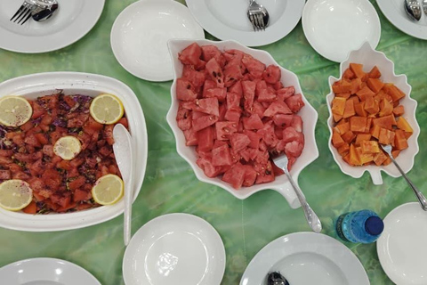 Omani Hospitality: Authentic Family Dinner Experience