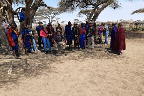 Safari de 4 días en el Parque Nacional de Masaai Mara y Lago Nakuru