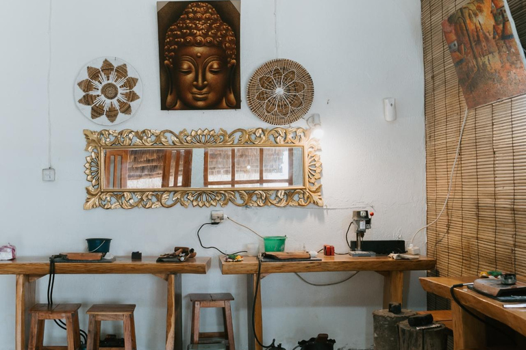 Uluwatu: Aula e workshop de prata Krisna