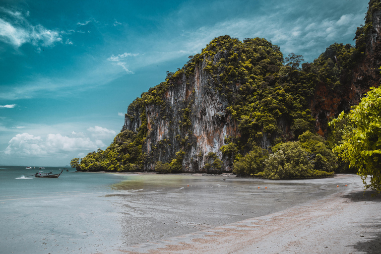 Da Krabi: Tour di Hong Island e Ko Pak Bia con cena al tramonto