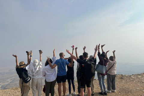 Salalah: Pernottamento in un campo beduino con safari nel deserto