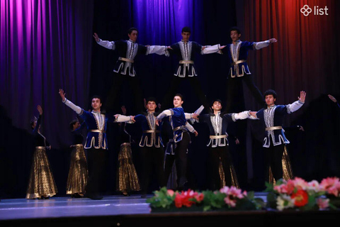 Yerevan: Armenian Dance Class with Local Instructor