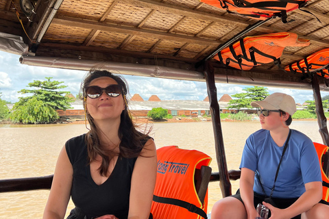 Auténtico Tour Privado de 2 Días en Moto por el Delta del Mekong