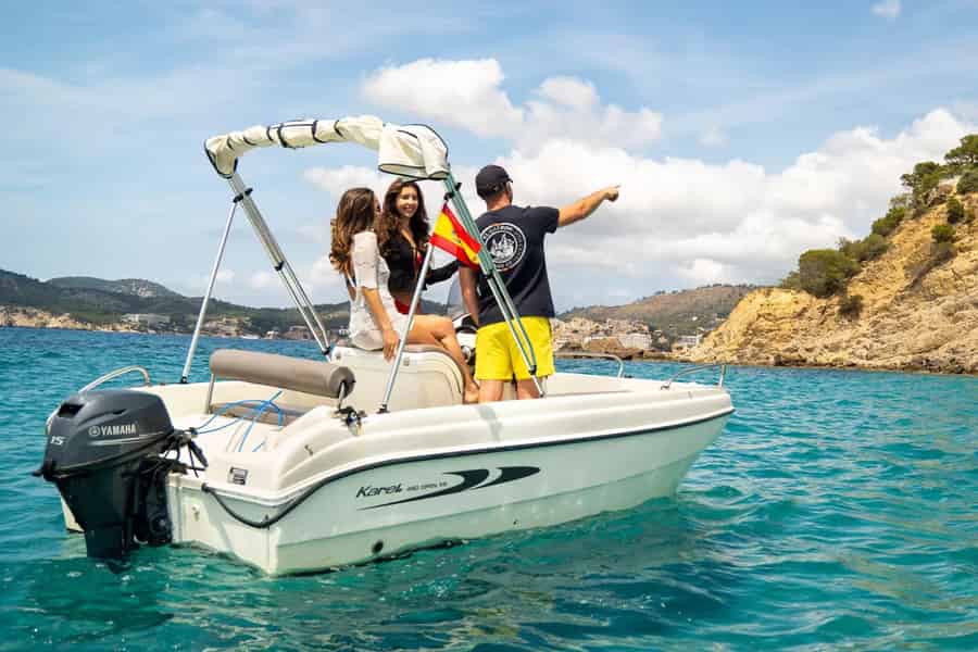 Santa Ponça: Bootsvermietung ohne Führerschein. Foto: GetYourGuide Santa Ponça: Bootsvermietung ohne Führerschein. Foto: GetYourGuide