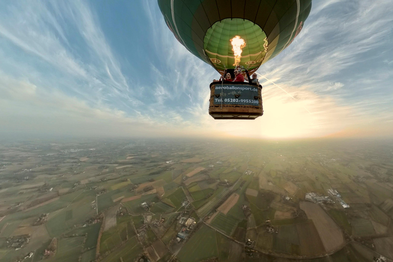 Balloon ride between Munich and the Alps