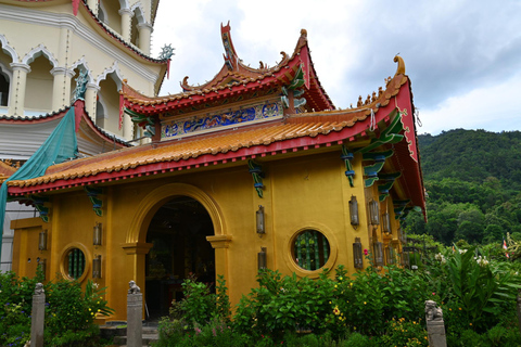 Penang: Private Highlights Tour with Temples, Hill & Gardens