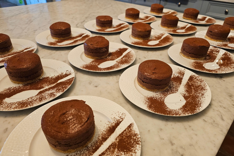 Aix-en-Provence: Private Market Tour and Cooking Class