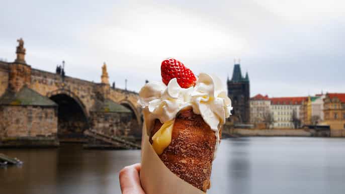 Prague: Guided Street Food Walking Tour