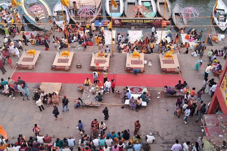 Manikarnika Ghat en Ganga Arti Tour