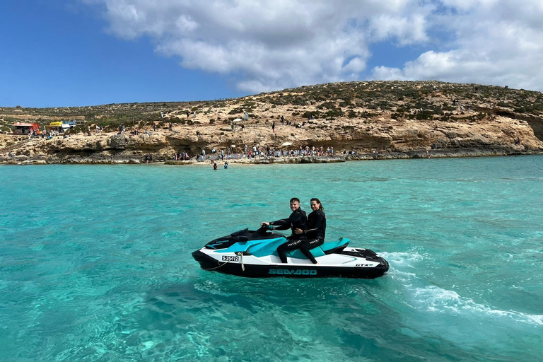 Mellieha: Tour Safari con moto d&#039;acqua di Comino e della Laguna Blu