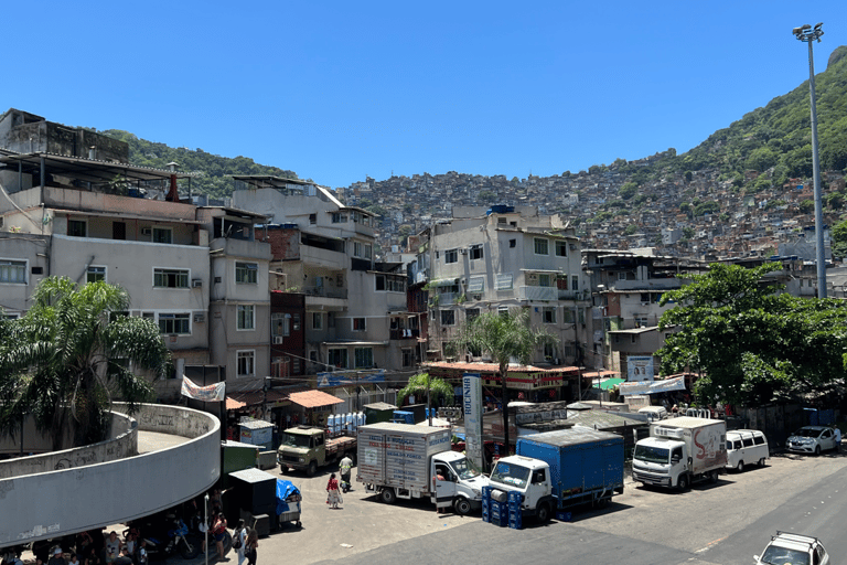 Explore Ilha Gigoia and favéla Rocinha: the hidden soul of Rio. Gigoia - Rocinha : PRIVATE