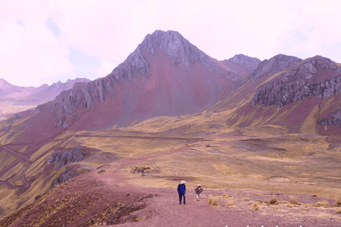 Depuis Cusco : Randonnée dans la montagne Pallay Puncho avec déjeuner