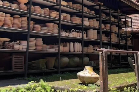 Descobre Chiang Rai: templos, arte e natureza cénicaDiscover Chiang Rai: Temples, Art, and Scenic Nature