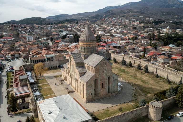 Tiflis: Mtskheta, Jvari, Gori , Uplistsikhe Excursión de un día