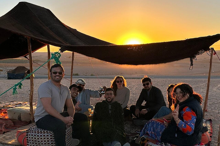 Una notte indimenticabile nel deserto: cena, giro in cammello e in quadNotte indimenticabile nel deserto: cena, giro in cammello e quad