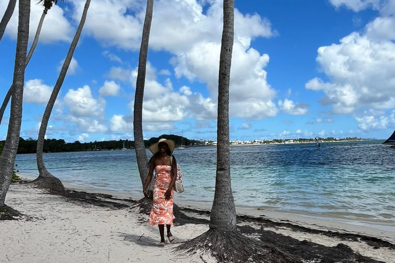 Sainte-Anne: Walk, swim in the cave, and kayak to the Gosier Islet Kayak and Sainte-Anne Cave Experience