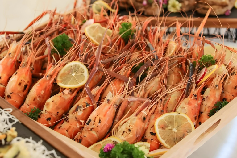 Bangkok: Sawasdee Dinner Cruise & Sunset Cruise + Free Beer Dinner Cruise (17:00~21:00) with Only Buffet