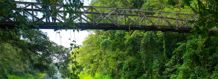 Depuis San Pedro Sula : excursion au lac Yojoa, cascade et kayak