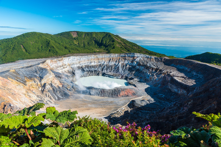 San José : Doka, volcan Poás et cascade de La Paz