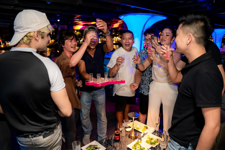 Da Nang: Poseidon DJ & Night Cruise Experience Poseidon Dinner & DJ Party Experience