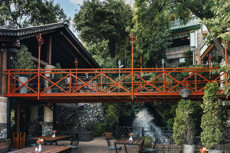 Tbilisi: cenone di Capodanno con piatti tipici georgiani