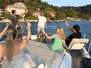 Istanbul: Small Group Yacht Tour with Unlimited Wine