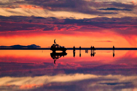 SALAR DE UYUNI EXPRESS ROUND TRIP 3 DAYS 2 NIGHTS