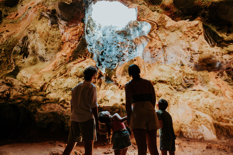 Santa Cruz: Natural Pool & Caves Off-Road Safari