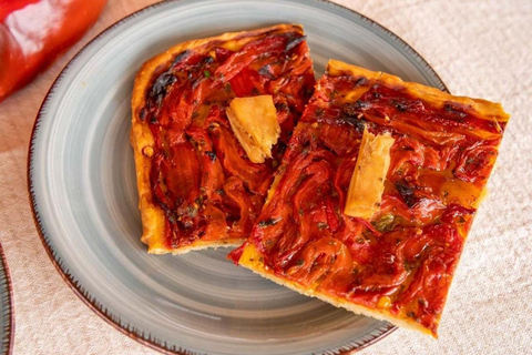 Palma de Mallorca : Best Street Food Tour With A Local Guide Palma de Mallorca: 3 Hours Private Food Tasting Walking Tour