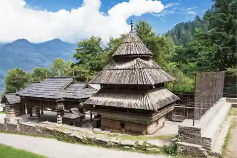 Discover the Spiritual Trails of Manali -Guided Walking Tour