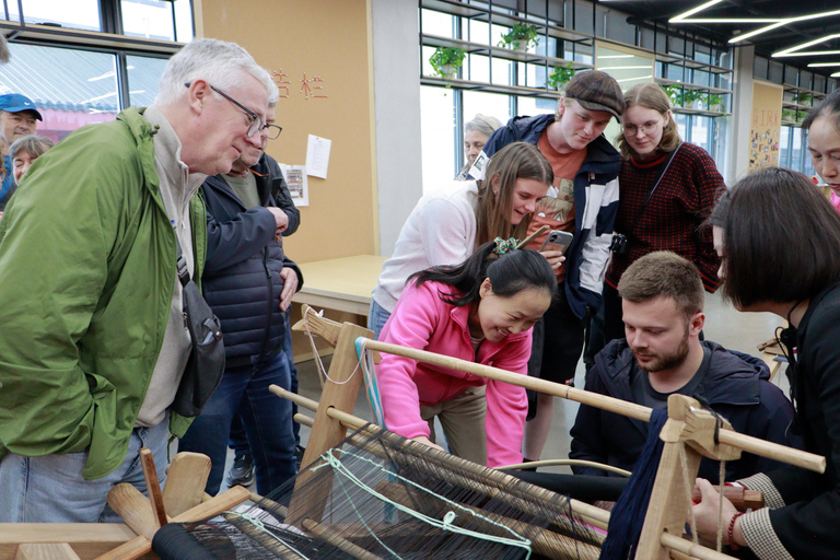 Zhangjiajie: Tujia Brocade Weaving and Tie-Dye Workshop