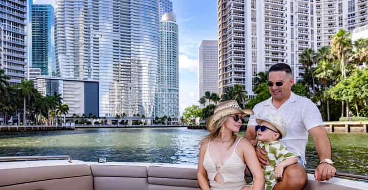 Miami: Private Boat Charter Guided and Tailored Experience photo 6