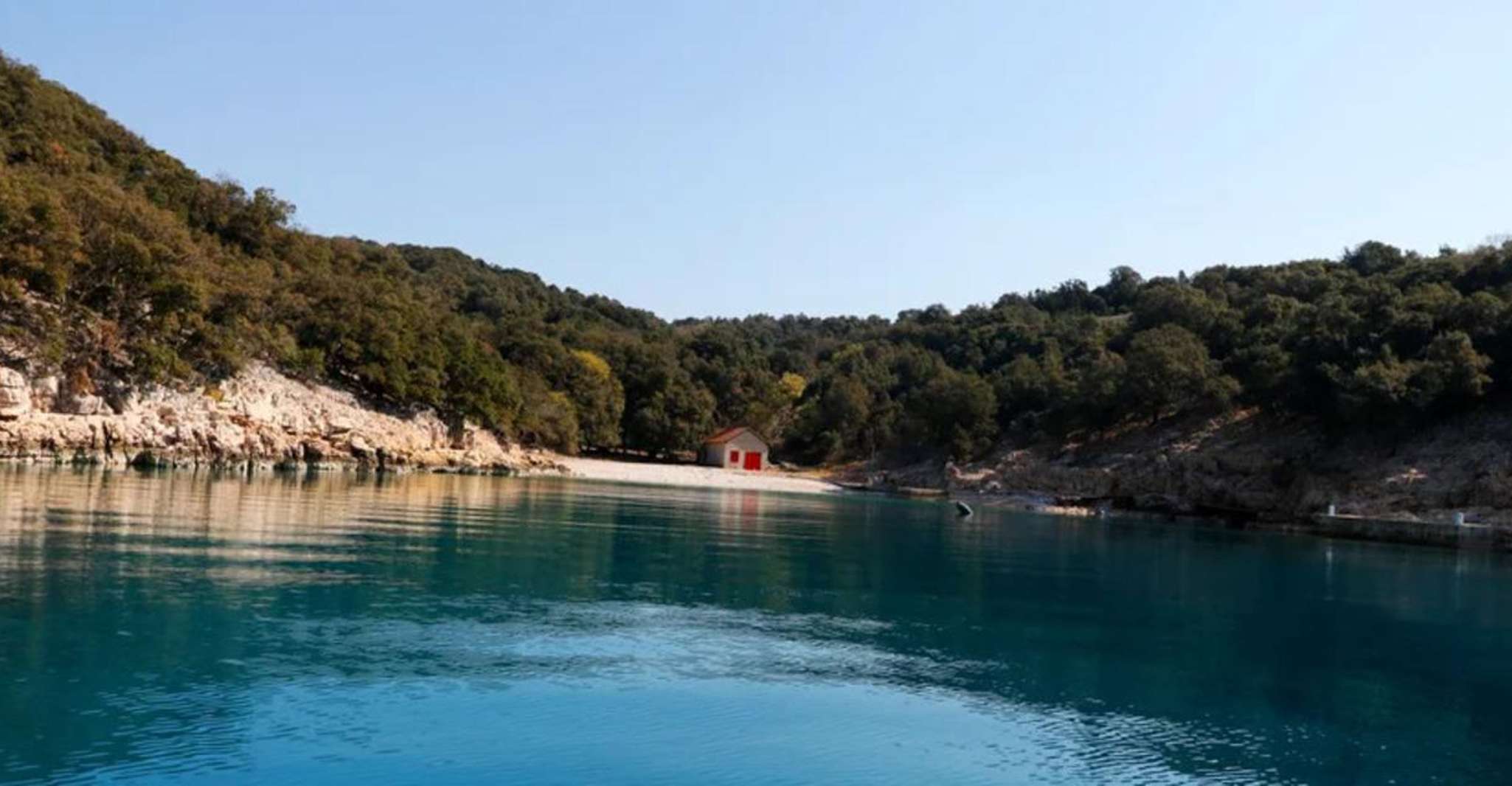 Plavnik Island & Wild Bays Boat Ride with Captain Bobo (4h) - Housity