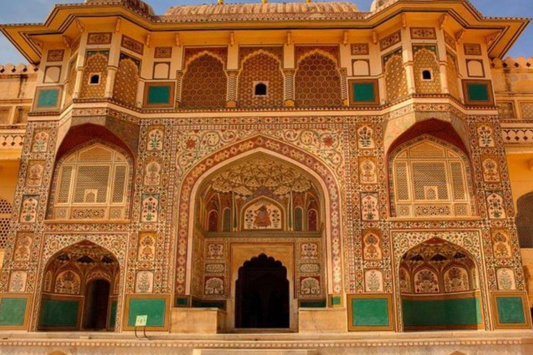 Transferência De Jaipur Para Udaipur Via Forte Chittorgarh