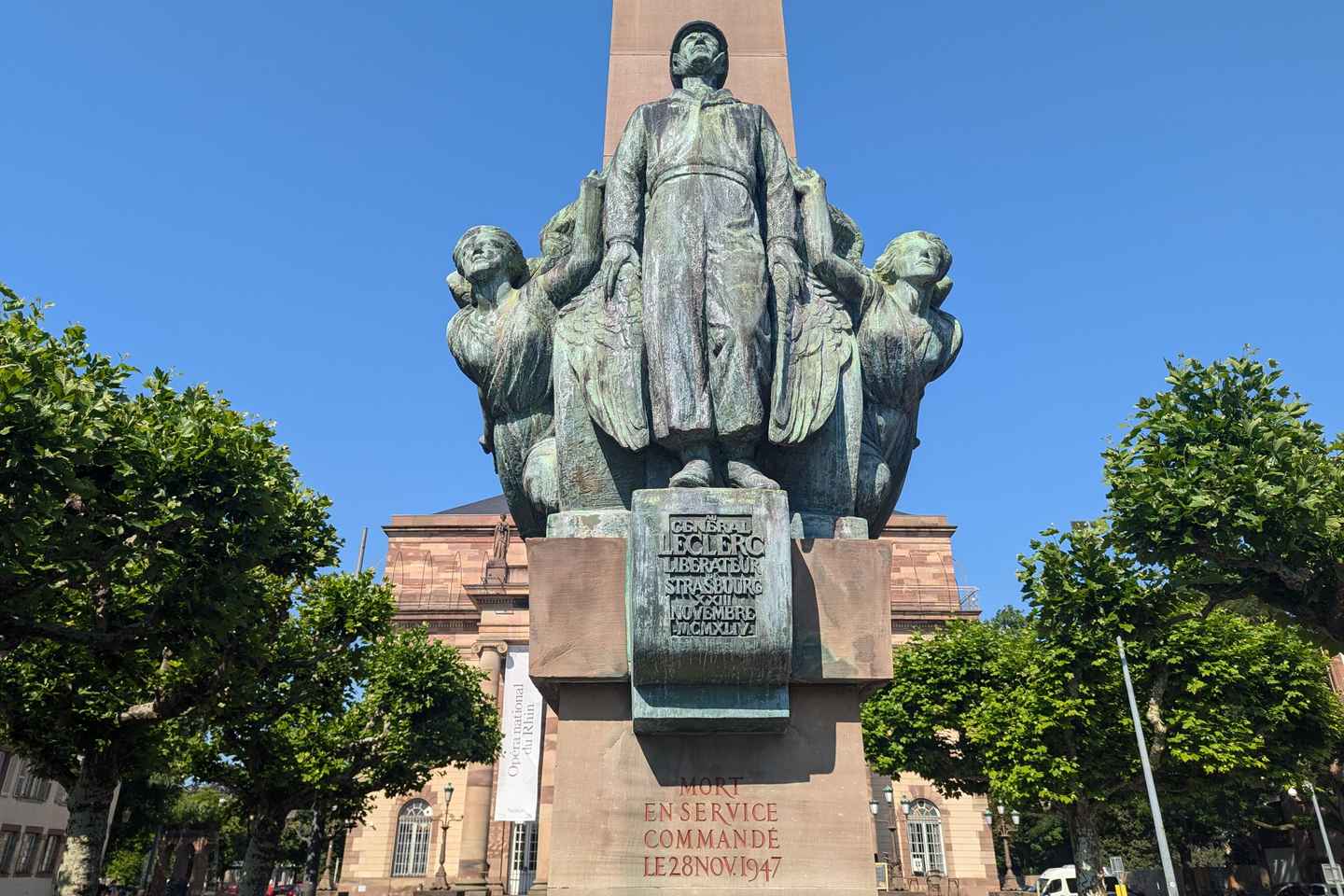 Tour a Pie por la Historia Bélica de Estrasburgo 1871–1945