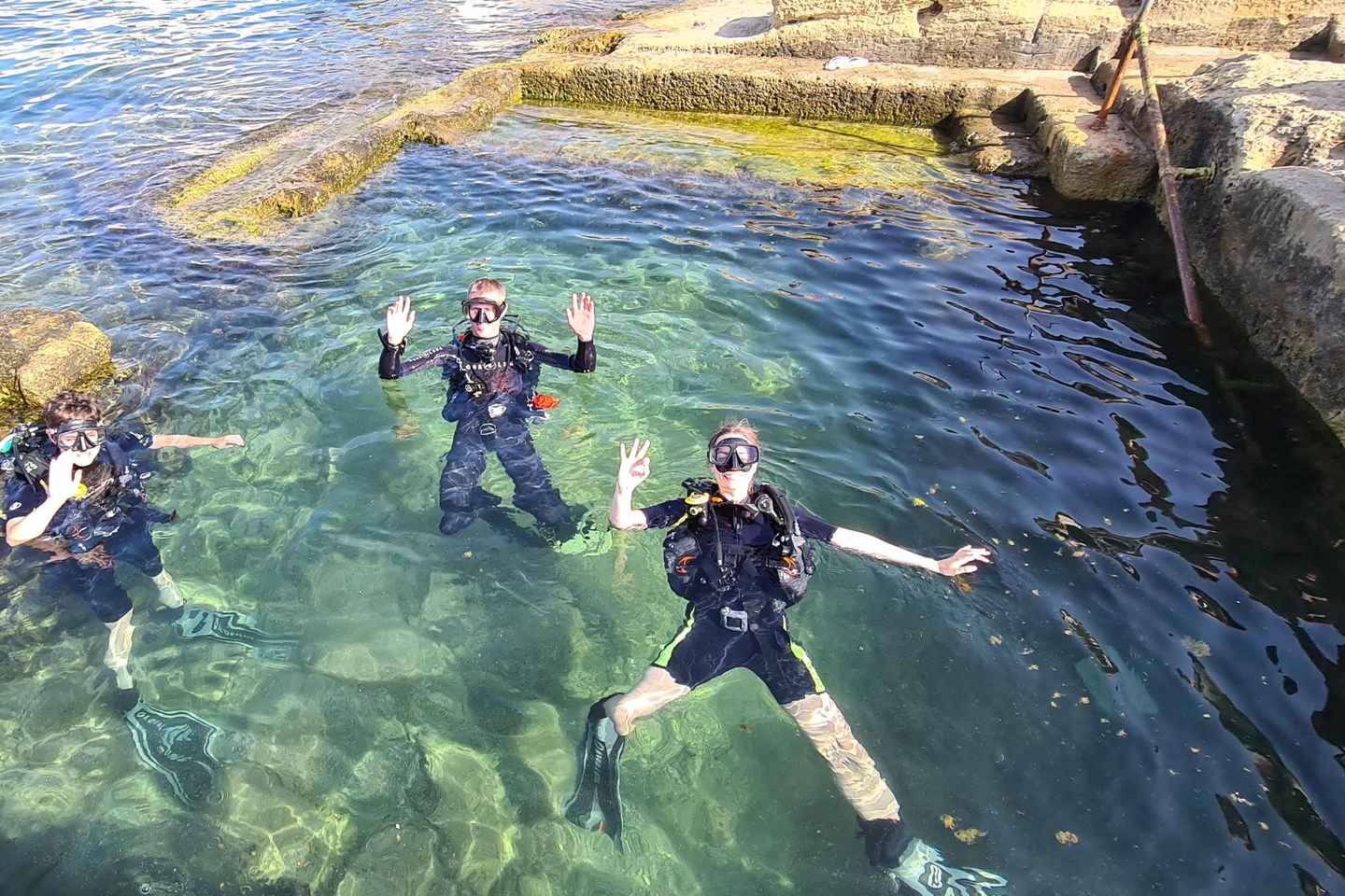 马耳他:PADI潜水初体验
- 探索地中海的隐藏水下世界
- 免持证,轻松体验潜水乐趣
- 专业指导,让您安全畅游
- 适合初学者的完美选择
- 让海底奇观成为您的难忘回忆
选择马耳他,开启您的潜水新旅程!