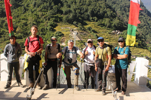 Pokhara: Trekking al Campo Base del Annapurna - 5 Días