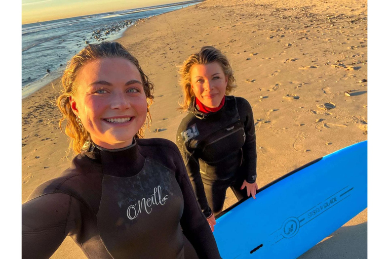 Los Angeles : Leçon privée de surf avec location de matérielManhattan Beach : Leçon privée de surf avec location