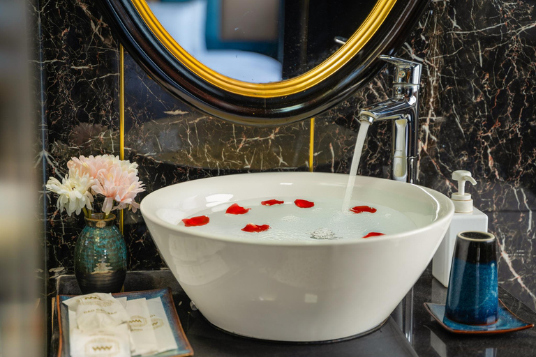 Hanoi: 2 days Lan Ha Bay Cruise, Bai Tu Long, Cat Ba Island