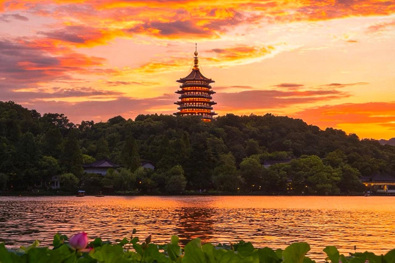 Shanghai: Hangzhou Day Trip with West Lake & Lingyin Temple Shanghai: Hangzhou Guided Day Trip By Bullet Train